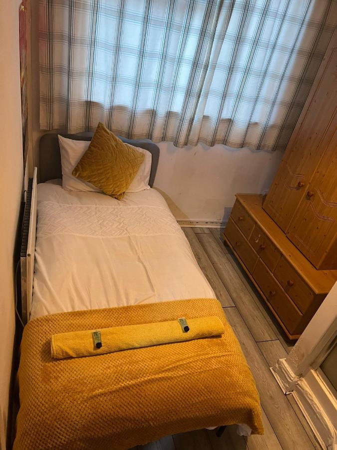 Indulge Hockley Hotel - With Free Front Parking - 10 Min Drive To Birmingham City Centre Bull Ring, Grand Central, Tesco Superstore, Primark & Commonwealth Games ברמינגהאם מראה חיצוני תמונה