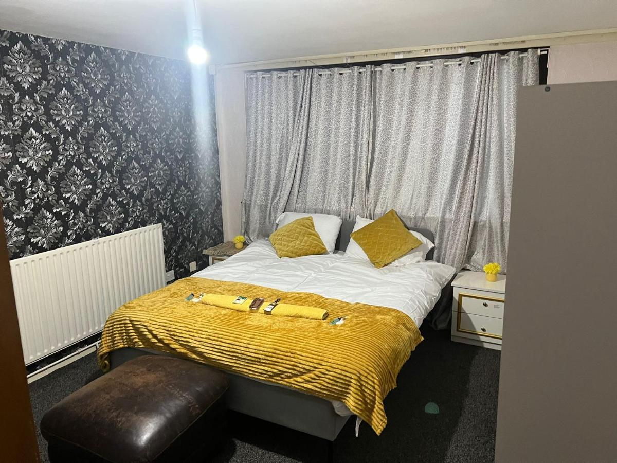 Indulge Hockley Hotel - With Free Front Parking - 10 Min Drive To Birmingham City Centre Bull Ring, Grand Central, Tesco Superstore, Primark & Commonwealth Games ברמינגהאם מראה חיצוני תמונה